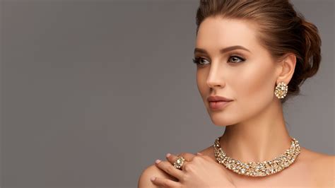 luxury jewelery - luxury women's jewelry.